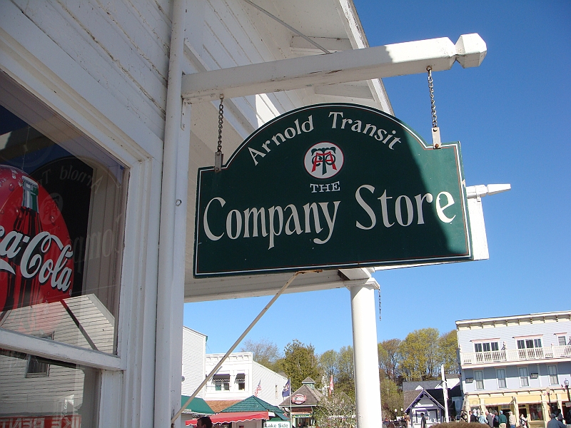 034 Memorial Day [2008 May 23].JPG - Scenes from Mackinac Island.